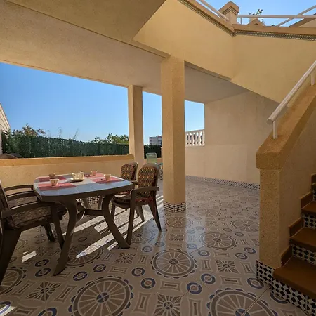 Dos Pisos Independientes - La Mata Appartement