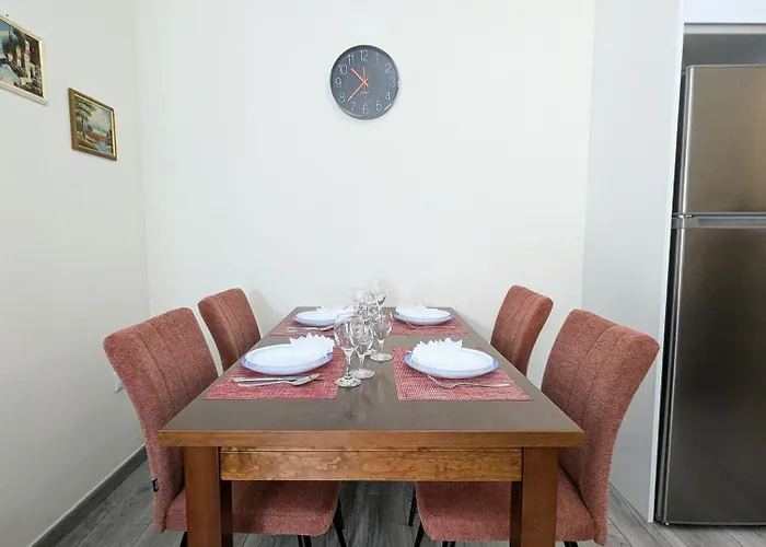 R-66-a-b Pisos La Mata Apartment