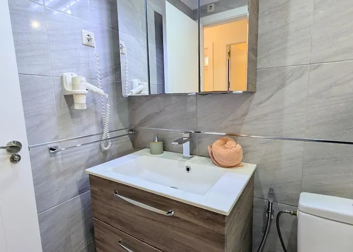 R-66-a-b Pisos La Mata Apartment